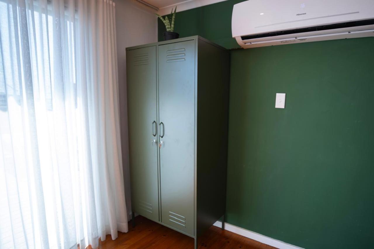 Sea Point Open, Large & Romantic 1 Bed Apartment Cape Town